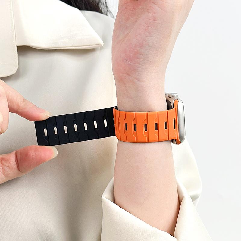 Silicone Magnetic Watch Strap iWatch.Dragon Scale Silicone Magnetic Watch Strap