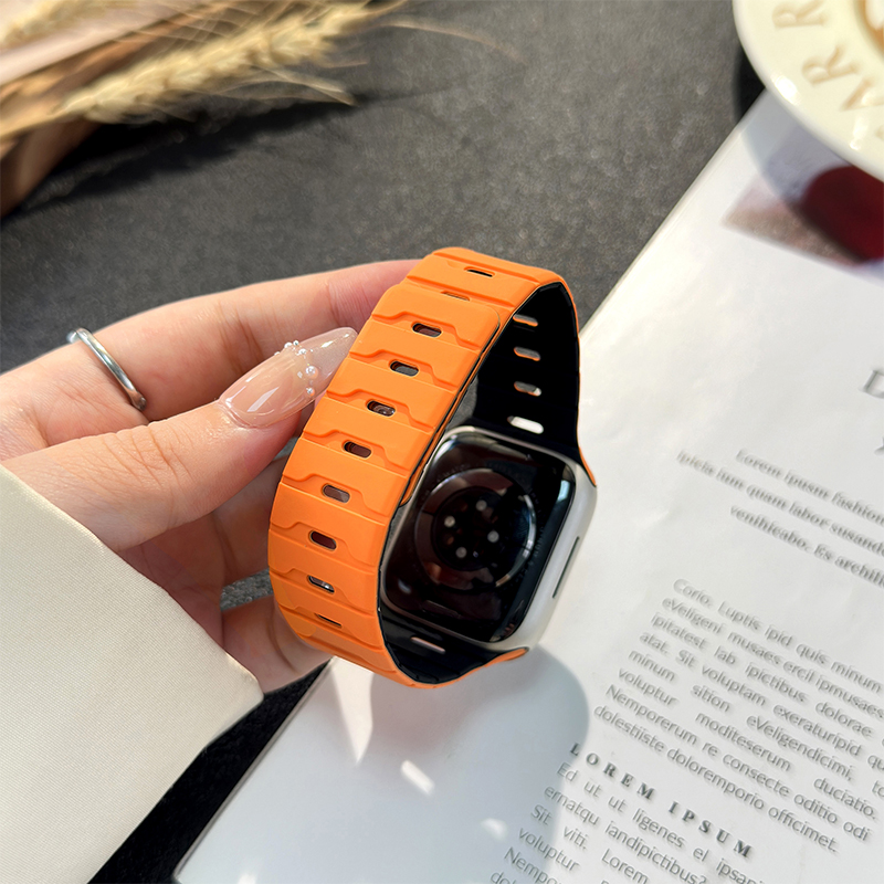 Silicone Magnetic Watch Strap iWatch.Dragon Scale Silicone Magnetic Watch Strap
